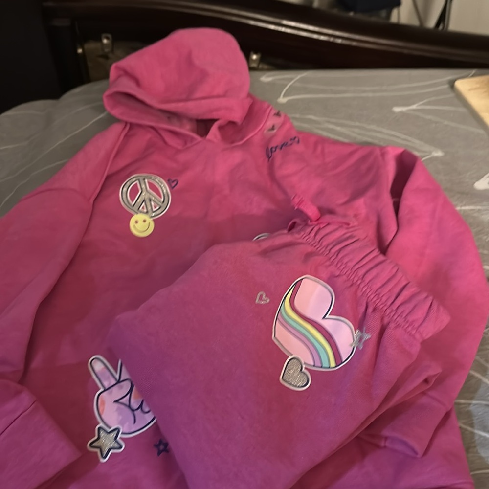 Brand new two  piece children’s place outfit